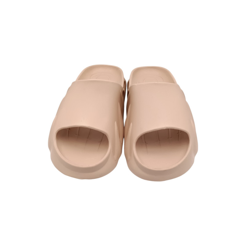 06 no brand sandal