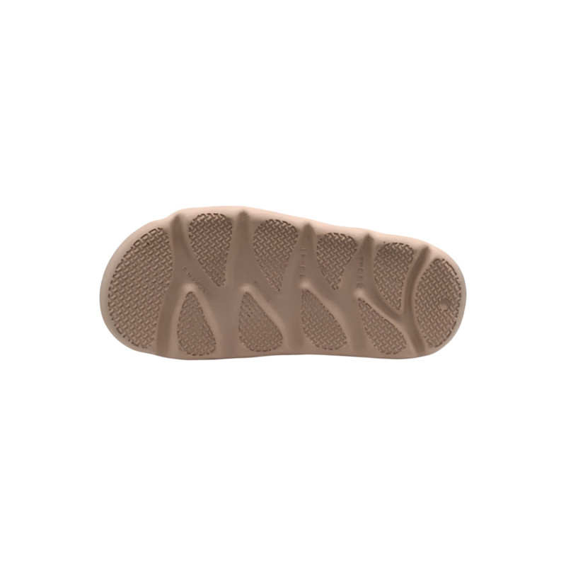 06 no brand sandal