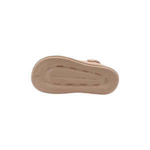01 no brand sandal
